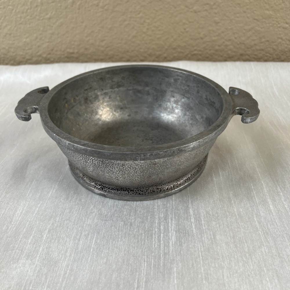 Vintage Guardian Service Cast Aluminum Sauce Pot with Handles 7" Diameter No Lid